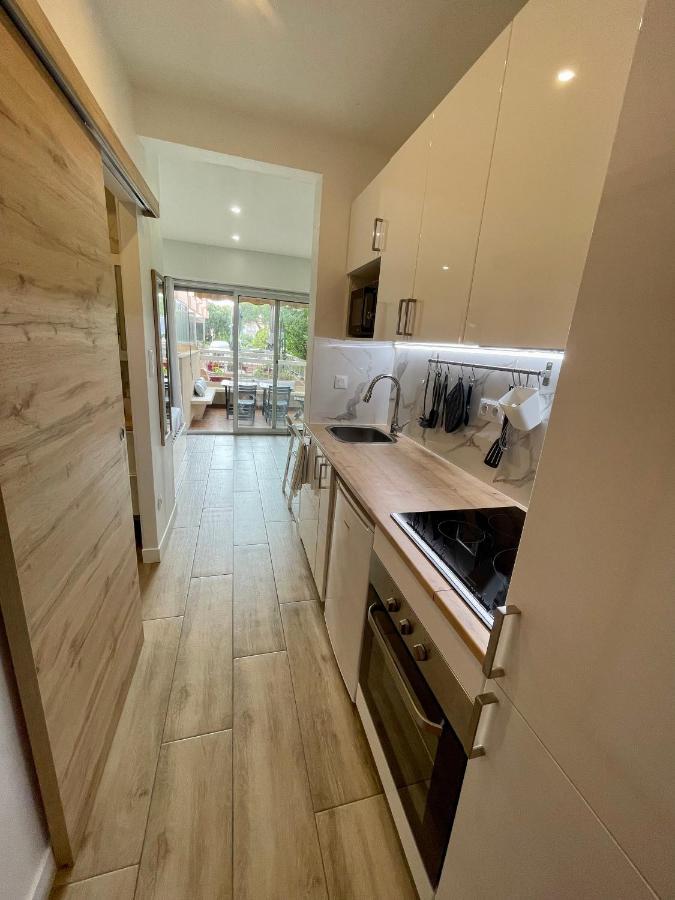 Superbe Studio Avec Terrasse Proximite Plage Saint-Mandrier-sur-Mer Buitenkant foto